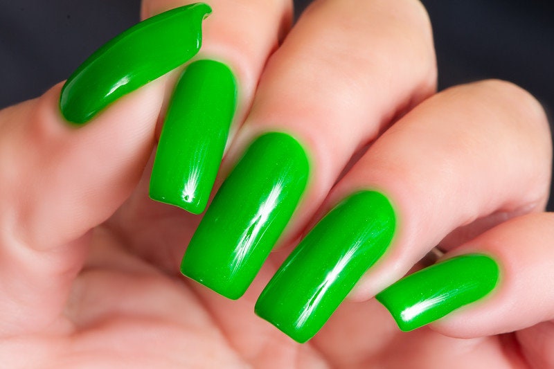 30 Light up Your Nails with Electric Energy for Summer : Cow Print & Neon  Green Nails